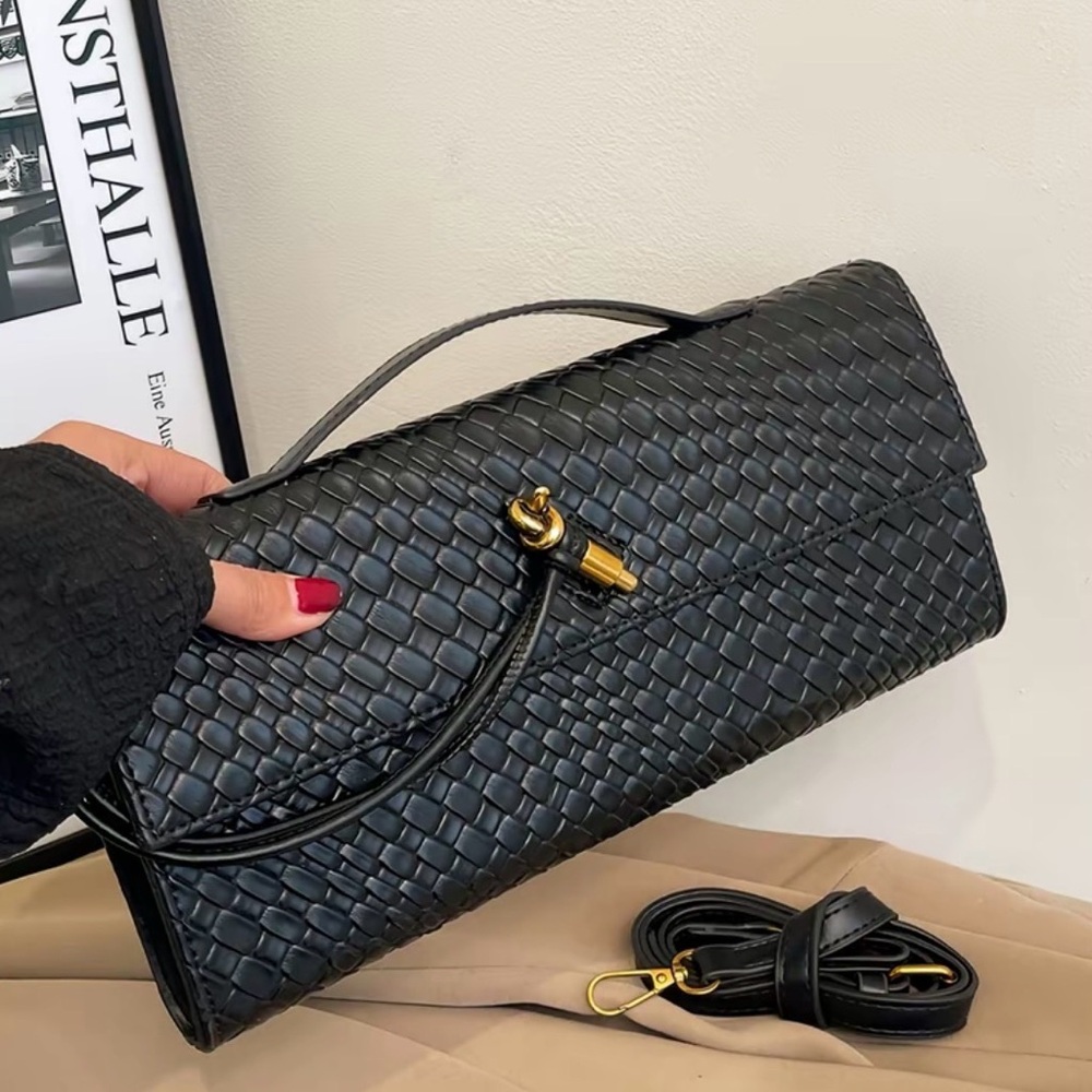 Woven Crossbody Clutch Bag - Black